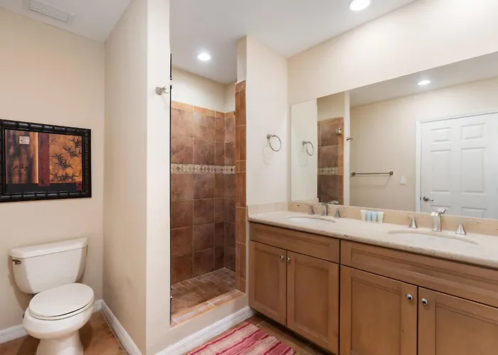 Vibrant 3-bedroom With Amenities, Pools & Club Access Ferienhaus