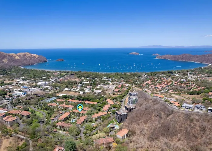 Vibrant 3-bedroom With Amenities, Pools & Club Access * Coco