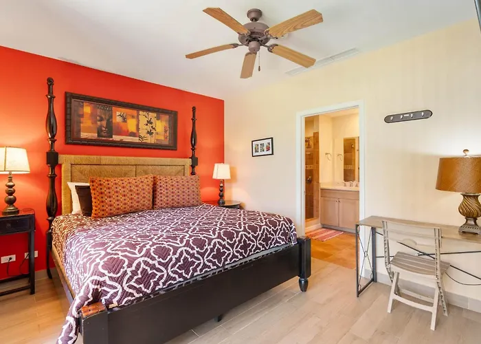 Vibrant 3-bedroom With Amenities, Pools & Club Access Ferienhaus