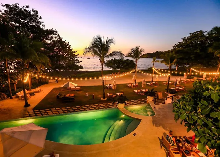 Vibrant 3-bedroom With Amenities, Pools & Club Access *