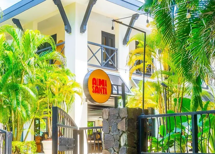 Vibrant 3-bedroom With Amenities, Pools & Club Access Coco
